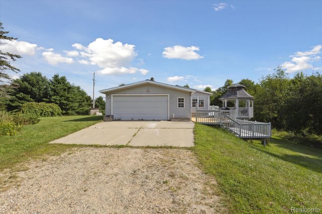 18678 10th Avenue, Barryton Village, MI 49305