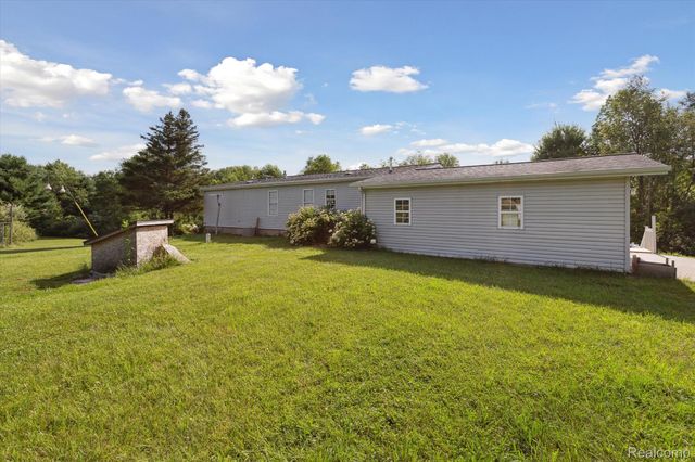 18678 10th Avenue, Barryton Village, MI 49305