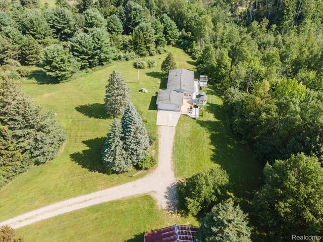 18678 10th Avenue, Barryton Village, MI 49305