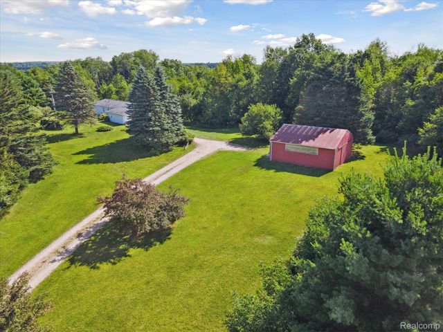 18678 10th Avenue, Barryton Village, MI 49305