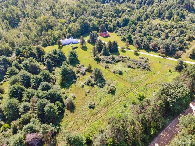 18678 10th Avenue, Barryton Village, MI 49305