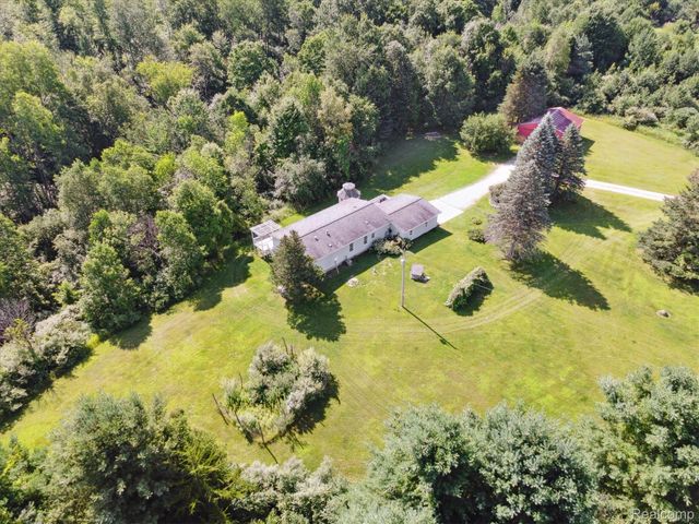 18678 10th Avenue, Barryton Village, MI 49305