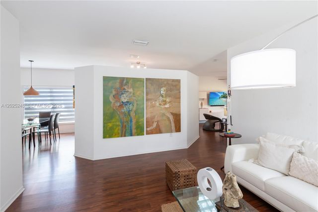 4123 Sapphire Bnd, Weston, FL 33331