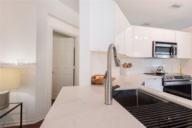 4123 Sapphire Bnd, Weston, FL 33331