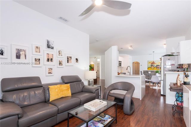 4123 Sapphire Bnd, Weston, FL 33331