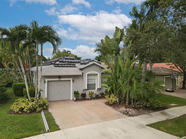 4123 Sapphire Bnd, Weston, FL 33331