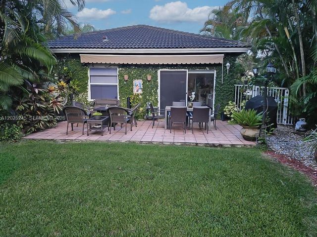 4123 Sapphire Bnd, Weston, FL 33331
