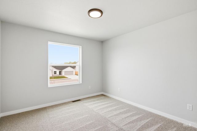 1070 Woods Bog Ave, Middleton, ID 83644