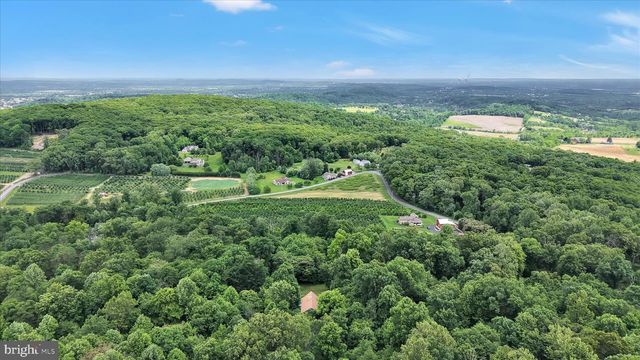 190 POPLAR RD, Boyertown, PA 19512