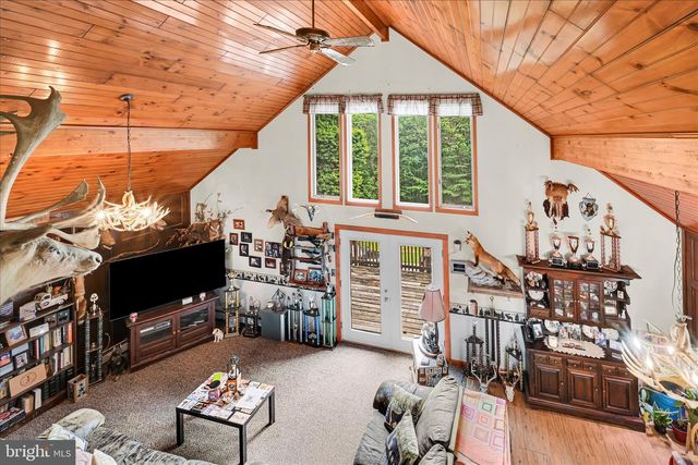 190 POPLAR RD, Boyertown, PA 19512