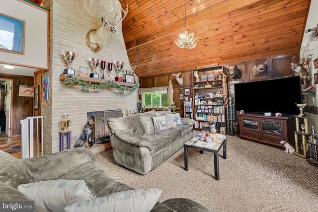 190 POPLAR RD, Boyertown, PA 19512