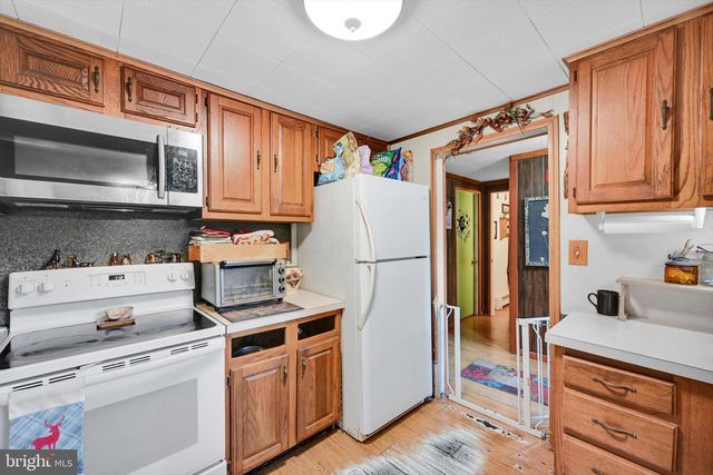190 POPLAR RD, Boyertown, PA 19512