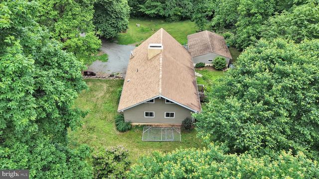 190 POPLAR RD, Boyertown, PA 19512