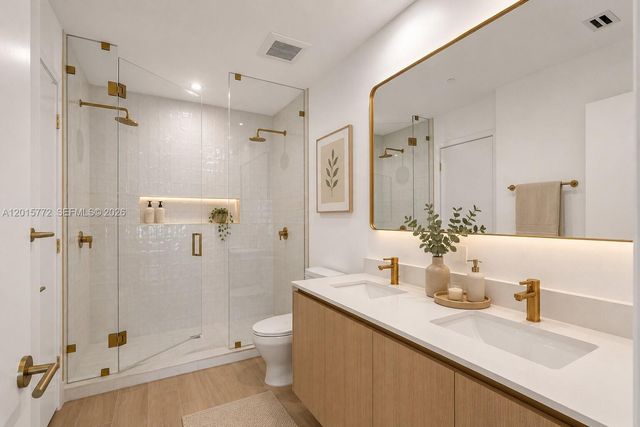90 NE 32nd St 211, Miami, FL 33127