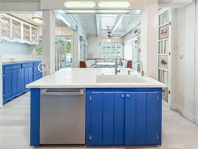 8809 Oak Park Avenue, Sherwood Forest, CA 91325