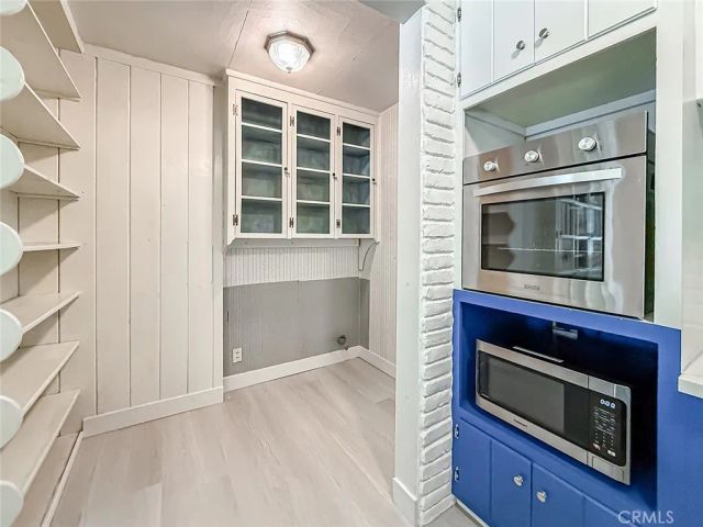 8809 Oak Park Avenue, Sherwood Forest, CA 91325
