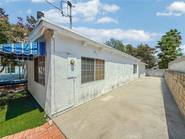 8809 Oak Park Avenue, Sherwood Forest, CA 91325