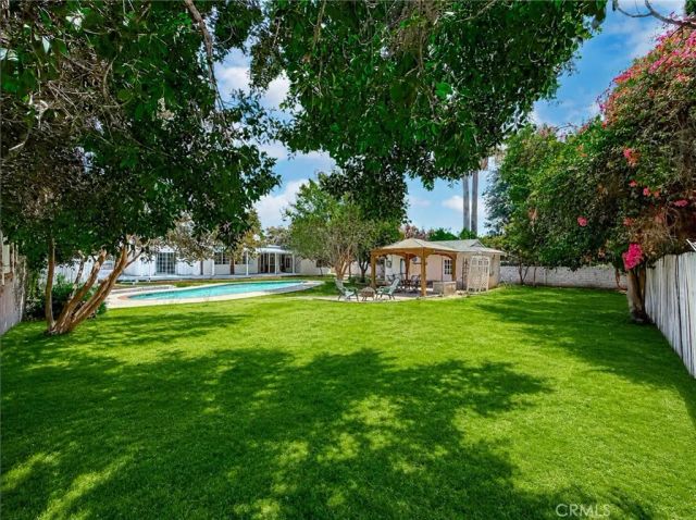 8809 Oak Park Avenue, Sherwood Forest, CA 91325
