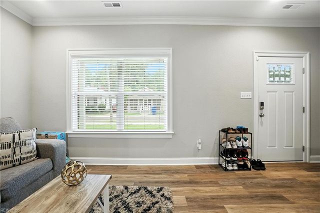 649 3rd AVE, Suffolk, VA 23434