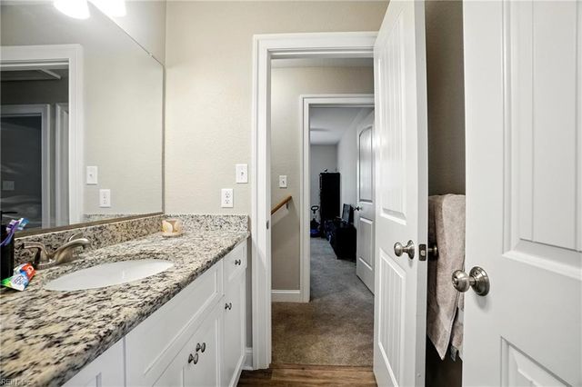 649 3rd AVE, Suffolk, VA 23434
