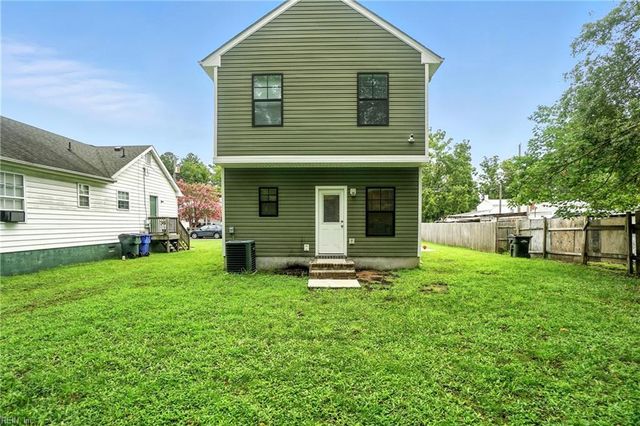 649 3rd AVE, Suffolk, VA 23434