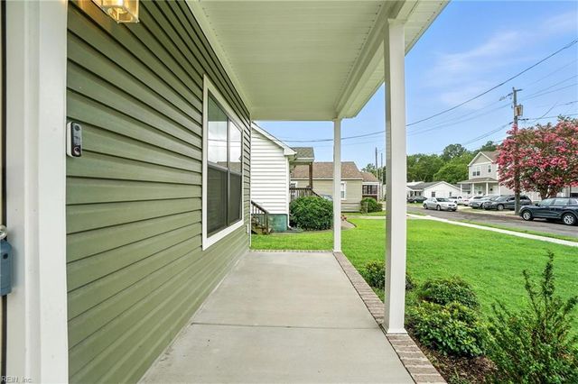 649 3rd AVE, Suffolk, VA 23434
