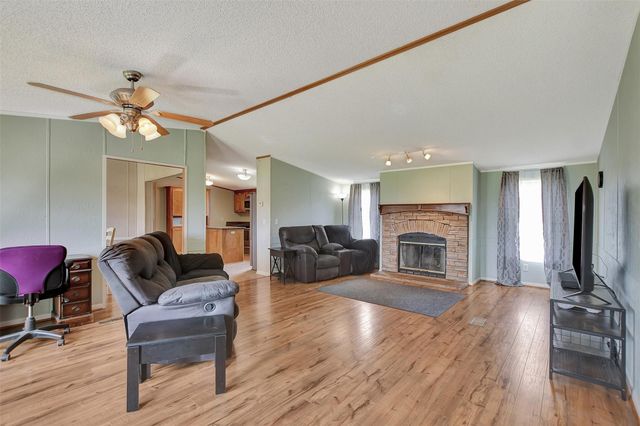 3385 Fm 1452 E, Madisonville, TX 77864