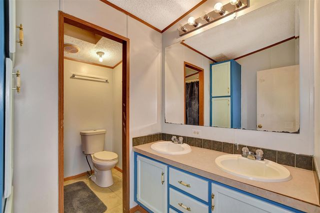 3385 Fm 1452 E, Madisonville, TX 77864