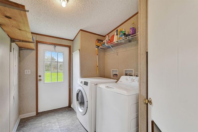 3385 Fm 1452 E, Madisonville, TX 77864