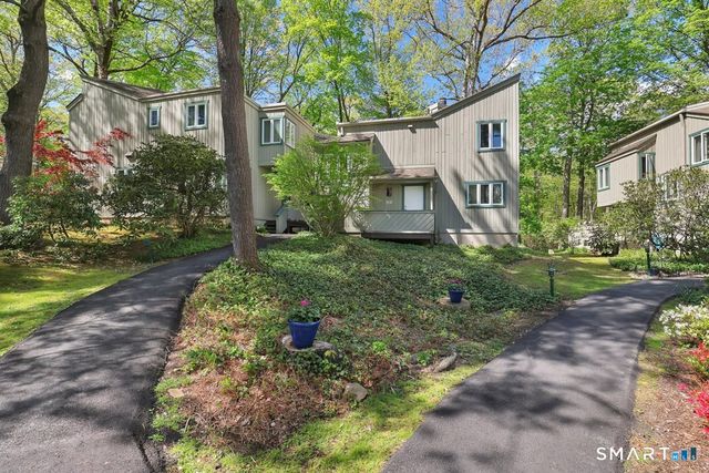 8 Lyle Court G, Farmington, CT 06032