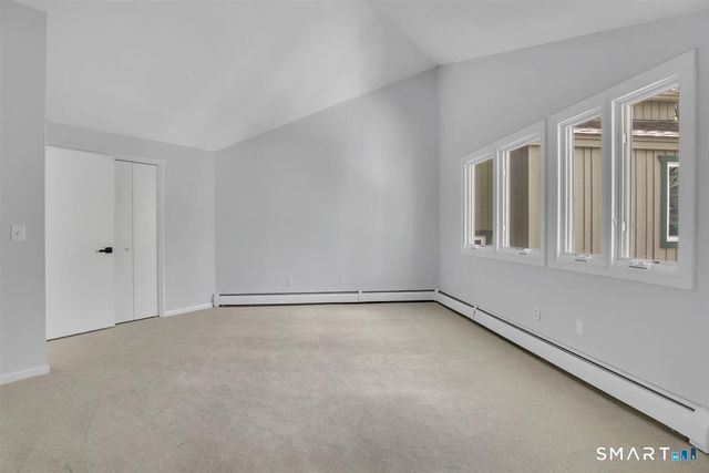8 Lyle Court G, Farmington, CT 06032