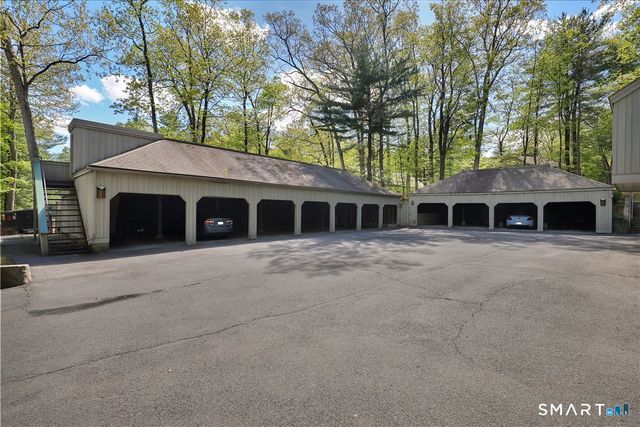 8 Lyle Court G, Farmington, CT 06032