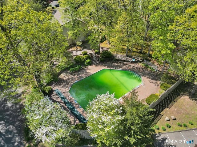 8 Lyle Court G, Farmington, CT 06032