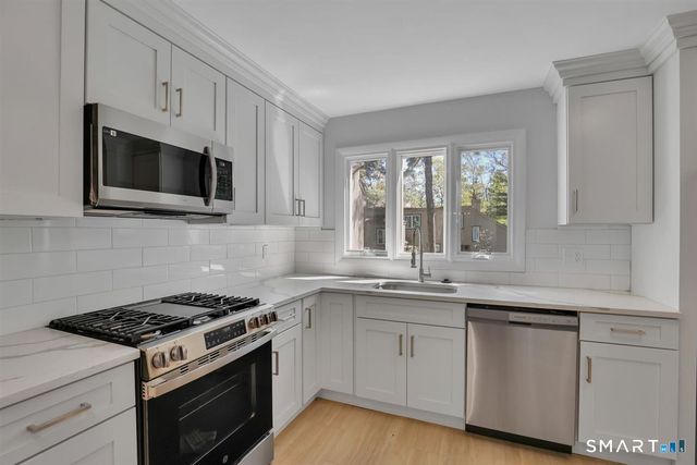8 Lyle Court G, Farmington, CT 06032