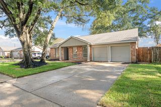 7310 Foxway Lane, Humble, TX 77338
