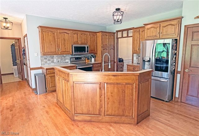 8498 Yorkshire Street NW, Massillon, OH 44646