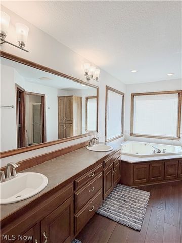 8498 Yorkshire Street NW, Massillon, OH 44646