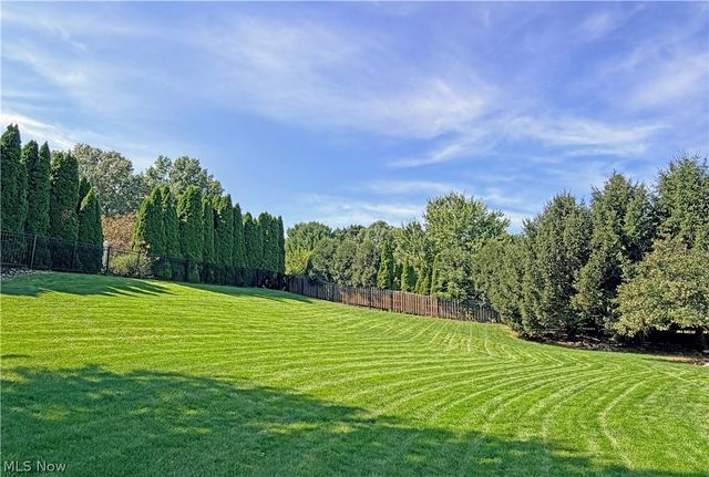 8498 Yorkshire Street NW, Massillon, OH 44646