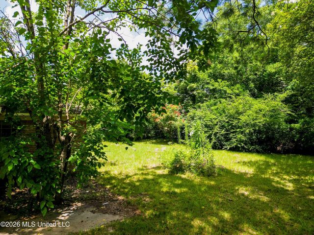 5202 Ginger Drive, Jackson, MS 39209