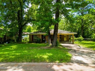 5202 Ginger Drive, Jackson, MS 39209