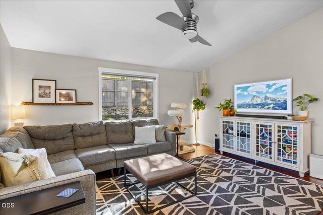 3579 Michael Park Drive, Medford, OR 97504