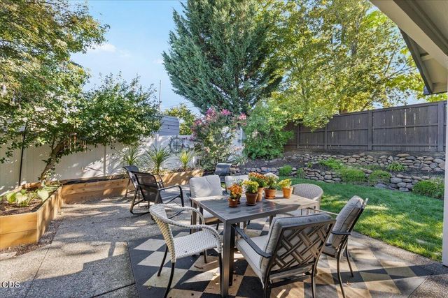 3579 Michael Park Drive, Medford, OR 97504