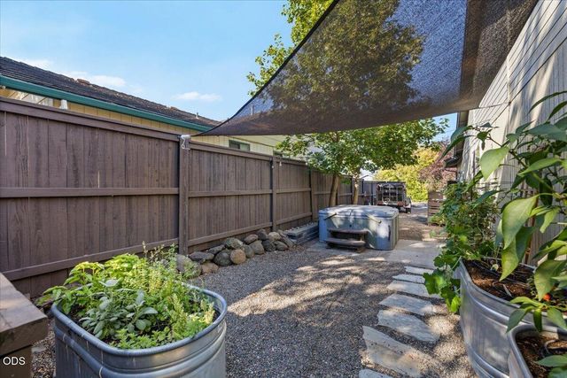 3579 Michael Park Drive, Medford, OR 97504