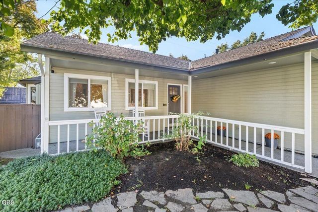 3579 Michael Park Drive, Medford, OR 97504