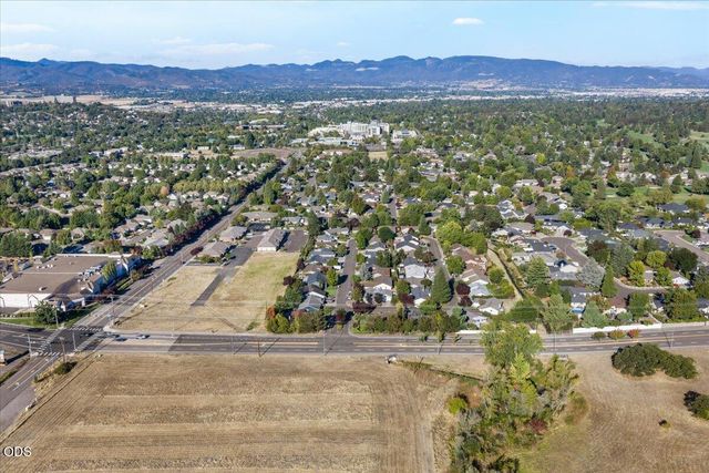 3579 Michael Park Drive, Medford, OR 97504