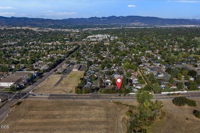 3579 Michael Park Drive, Medford, OR 97504