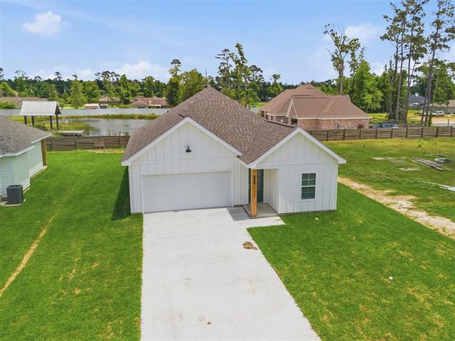 1250 Woodland Trail, Lake Charles, LA 70611