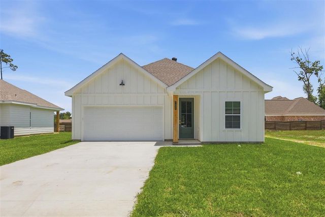 1250 Woodland Trail, Lake Charles, LA 70611