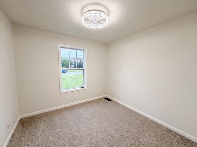 245 Harold Dr, Clarksville, TN 37040