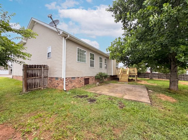 245 Harold Dr, Clarksville, TN 37040